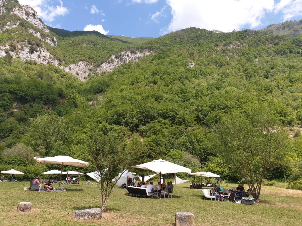Abbazia Ss. Quirico E Giulitta Hotel Micigliano Kültér fotó