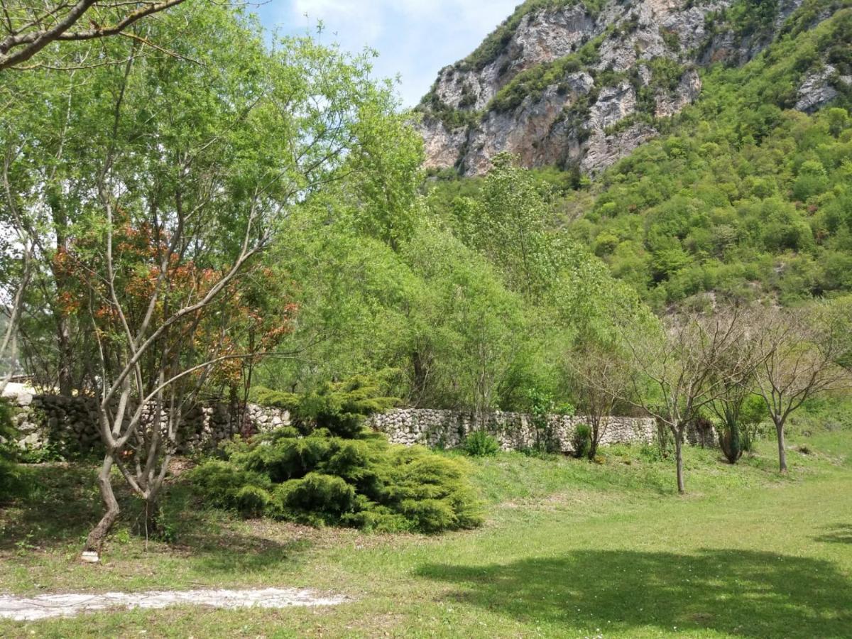 Abbazia Ss. Quirico E Giulitta Hotel Micigliano Kültér fotó