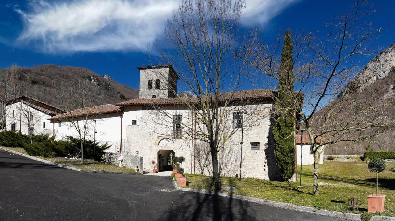 Abbazia Ss. Quirico E Giulitta Hotel Micigliano Kültér fotó
