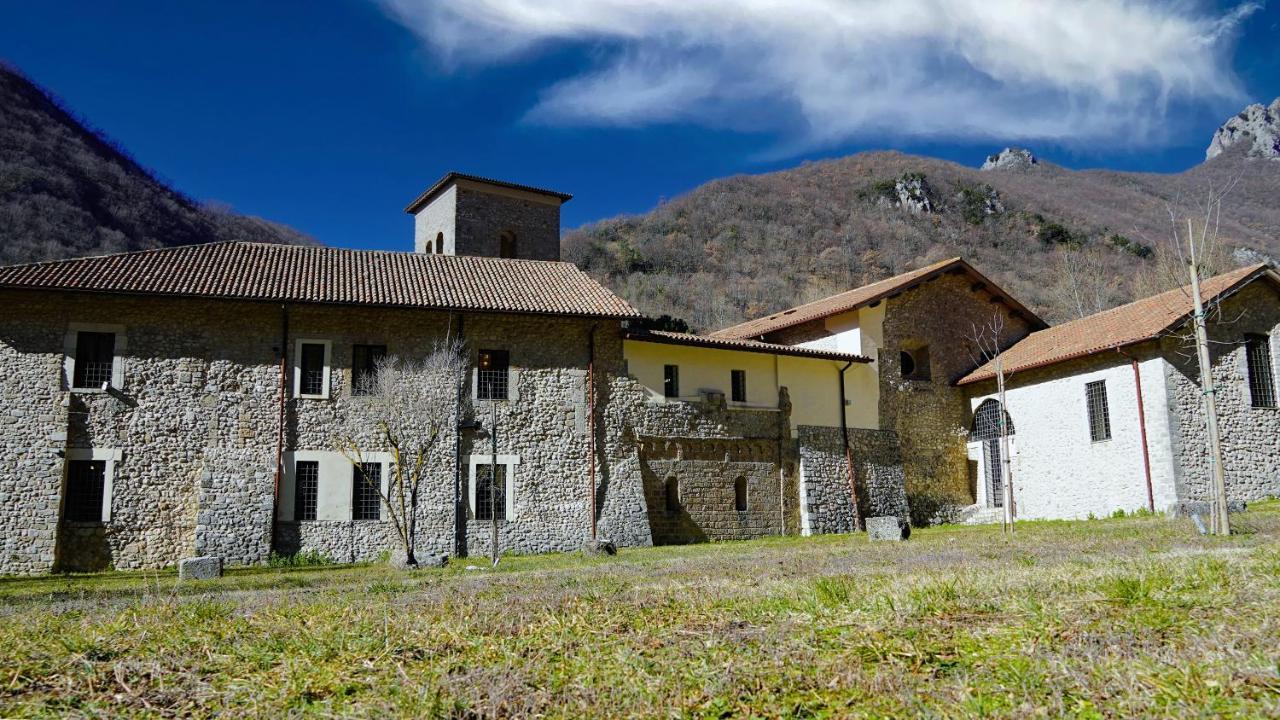 Abbazia Ss. Quirico E Giulitta Hotel Micigliano Kültér fotó